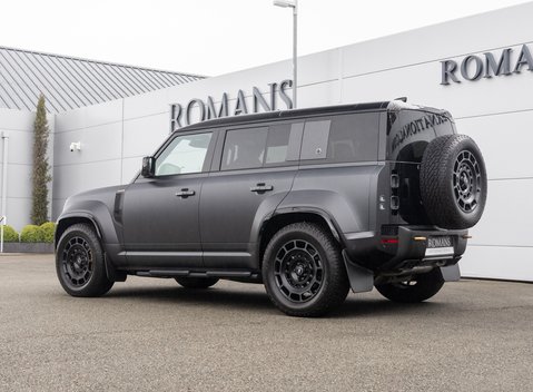 Land Rover Defender OCTA EDITION ONE 4