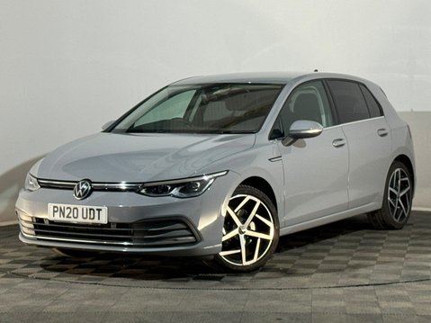 Volkswagen Golf STYLE ETSI DSG 3