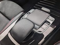 Mercedes-Benz A Class A 250 AMG LINE PREMIUM 28