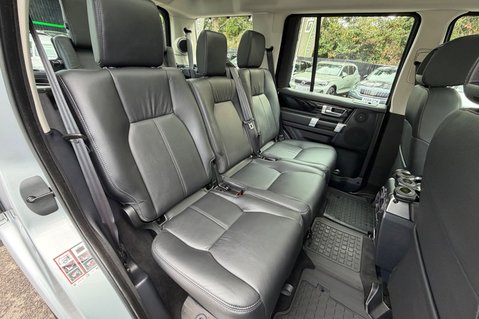 Land Rover Discovery SDV6 LANDMARK - ONE OWNER - 10 SERVICED INC CAMBELT 34