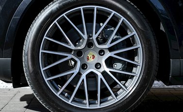 Porsche Cayenne S 10