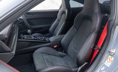Porsche 911 GT3 (992) 19