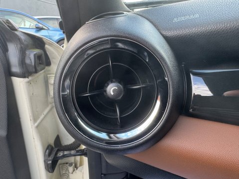Mini Hatch COOPER 46
