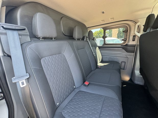 Ford Transit Custom Crew Cab LWB L2H1 Low Roof Limited 320 Air Con Alloys EURO 6 16