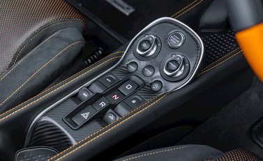 McLaren 570S Spider 18