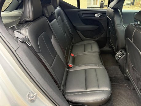 Volvo XC40 2.0 D4 Inscription Auto AWD Euro 6 (s/s) 5dr 23