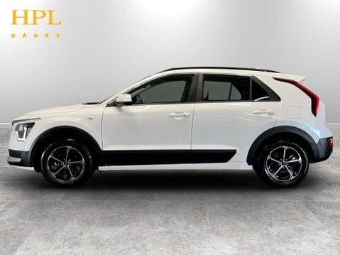 Kia Niro 1.6h GDi Pure SUV 5dr Petrol Hybrid DCT Euro 6 (s/s) (136 bhp) 4