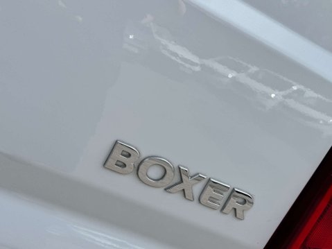 Peugeot Boxer 2.2 BlueHDi 335 Professional Panel Van 5dr Diesel Manual L3 H2 Euro 6 (s/s) 11
