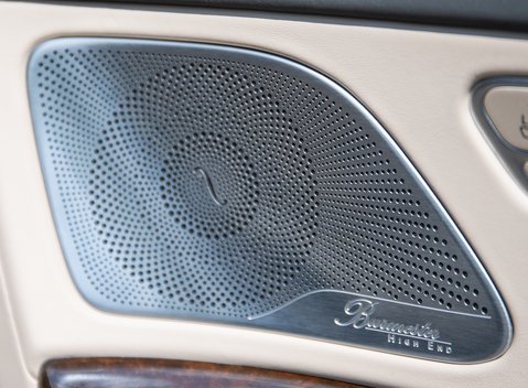 Mercedes-Benz M Class S600 27