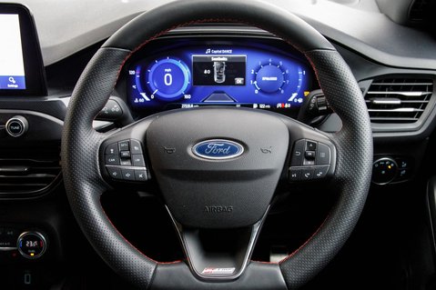 Ford Focus ST-LINE X EDITION MHEV 20