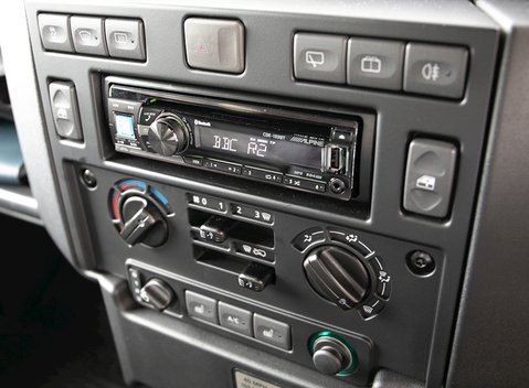 Land Rover Defender 90 TD XS Station Wagon 19