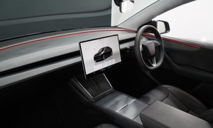 Tesla Model Y LONG RANGE Premium AWD TOW BAR 20" Helix 2.0 Alloys GROK AI Adaptive LEDS 16