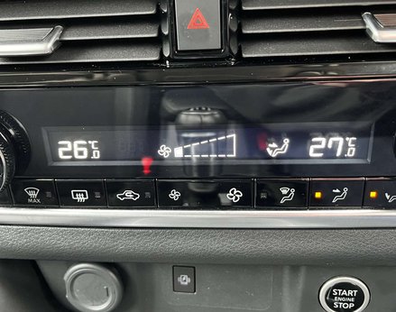 Nissan Qashqai 1.3 Qashqai N-Connecta DiG-T MHEV 5dr 51