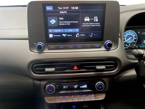 Hyundai KONA 1.6 h-GDi SE Connect SUV 5dr Petrol Hybrid DCT Euro 6 (s/s) (141 ps) Air Co 18