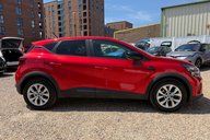 Renault Captur ICONIC TCE.. 3 MAIN DEALER SERVICES.. 1 PREVIOUS KEEPER.. STUNNING EXAMPLE 10