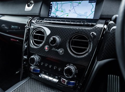 Rolls-Royce Cullinan BLACK BADGE 27