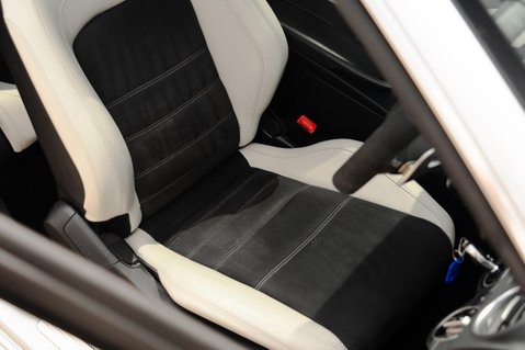 Mercedes-Benz C Class 6.3 C63 V8 AMG Edition 507 SpdS MCT Euro 5 2dr 35