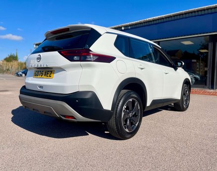 Nissan X-Trail 1.5 X-Trail Acenta Premium MHEV CVT 5dr 76