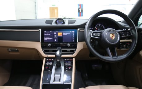 Porsche Macan PDK - Panoramic Roof / RS Spyder Alloys - Full Porsche Service History 17
