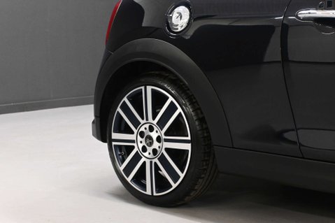 Mini Hatch 2.0 Cooper S Exclusive Auto 3dr 53