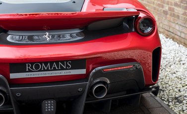 Ferrari 488 Pista 25