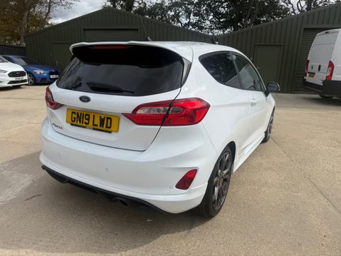 Ford Fiesta 1.0T EcoBoost GPF ST-Line Hatchback 3dr Petrol Manual Euro 6 (s/s) (140 ps) 6