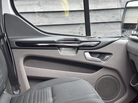 Ford Transit Custom 2.0 Transit Custom 300 Limited EcoBlue 5dr 47
