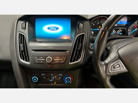 Ford Focus ZETEC S TDCI 4