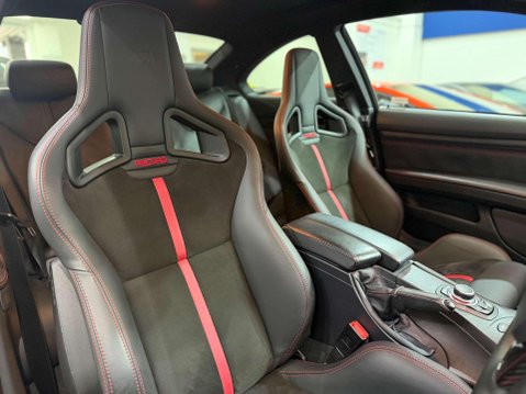BMW M3 4.0 iV8 Coupe 2dr Petrol DCT Euro 5 (420 ps) 6