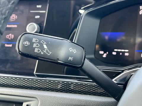 Volkswagen Polo LIFE TSI DSG 33