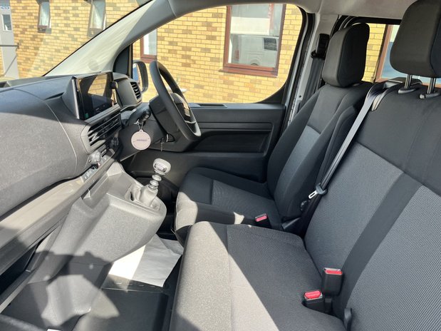 Fiat Scudo SCUDO L2 DIESEL 2.0 MultiJet 145 Crew Van Special Edition Amps 15