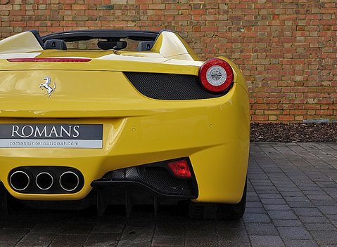 Ferrari 458 Spider 14