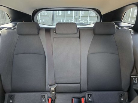 Toyota Corolla 1.8 VVT-h Design Touring Sports 5dr Petrol Hybrid CVT Euro 6 (s/s) (122 ps) 22