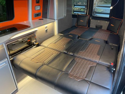 Volkswagen Transporter 2.0 TDI T28 BlueMotion Tech Highline FWD SWB Euro 6 (s/s) 5dr 18