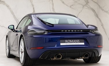 Porsche 718 Cayman GTS 4.0 3