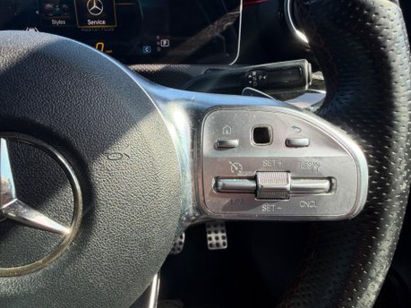 Mercedes-Benz A Class A 180 D AMG LINE EXECUTIVE 13