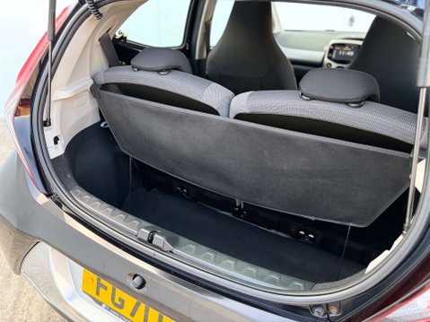 Toyota Aygo 1.0 Aygo X-Play TSS VVT-i 5dr 28