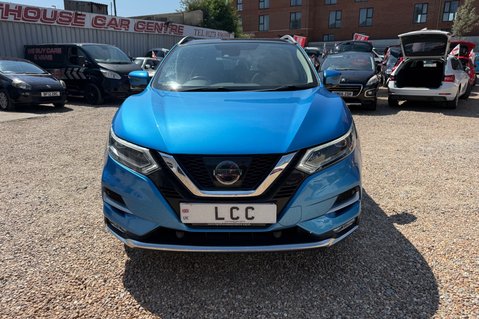 Nissan Qashqai TEKNA DIG-T.. 6 SERVICES.. GLASS ROOF.BOSE.CRUISE CONTROL  17