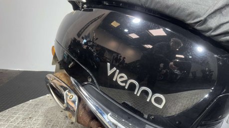 Lexmoto Vienna 2021 11K RUNNING PROJECT SCOOTER SPARES OR REPAIR 125CC CUSTOM BIKE 16