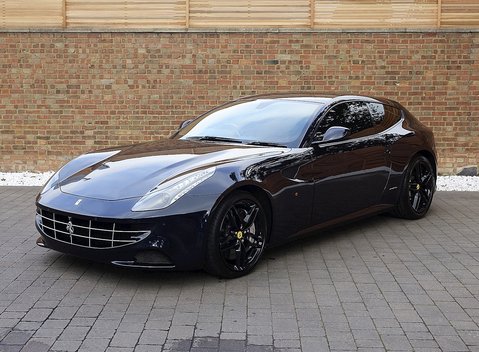 Ferrari FF 23