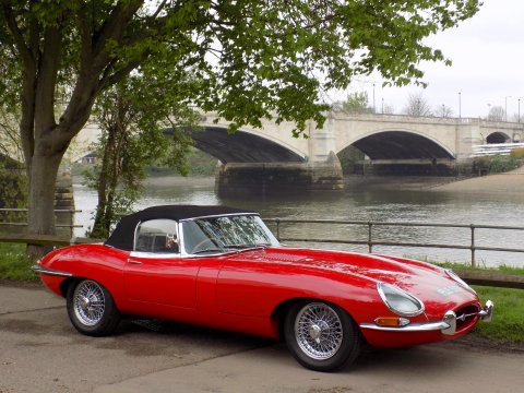 Jaguar E-Type S1½ 4.2 Roadster 4