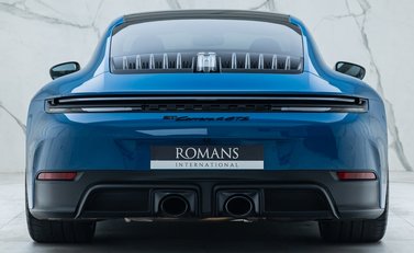 Porsche 911 Carrera 4 GTS (992.2) 8
