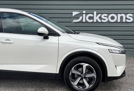 Nissan Qashqai DIG-T N-CONNECTA MHEV