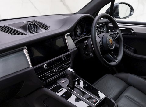 Porsche Macan S 15