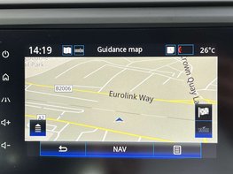 Renault Kadjar 1.5 Kadjar Iconic Blue dCi Auto 5dr 28