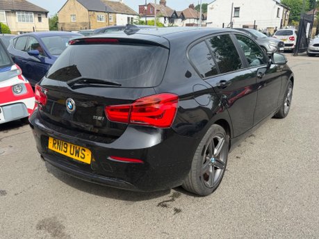 BMW 1 Series 118I SPORT 9