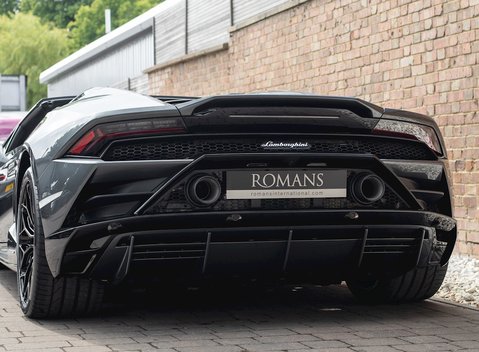 Lamborghini Huracan Spyder LP640-4 EVO 24