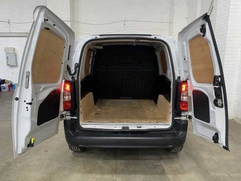 Peugeot Partner BLUEHDI PROFESSIONAL PREMIUM PLUS L1 7