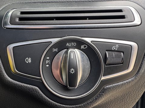 Mercedes-Benz C Class 2.1 C220d Sport G-Tronic+ Euro 6 (s/s) 5dr 29
