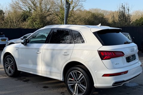 Audi Q5 TDI QUATTRO S LINE - 20 INCH ALLOYS - FULL SERVICE HISTORY - 2 OWNERS 2